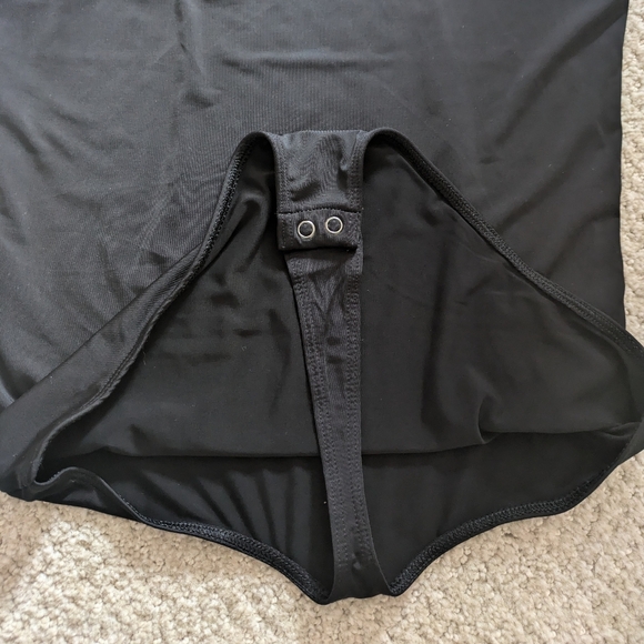 Express Body Contour High Compression High Neck Bodysuit Black Thong Bodysuit - Picture 7 of 8